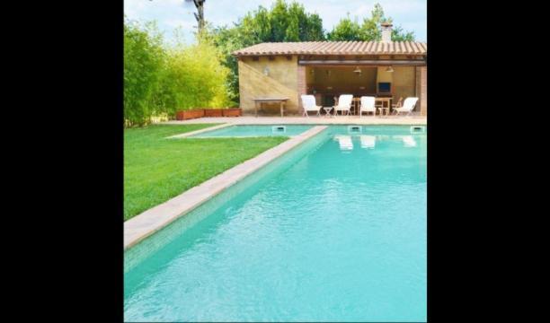 Celra Villa Sleeps 20 With Pool Exterior photo